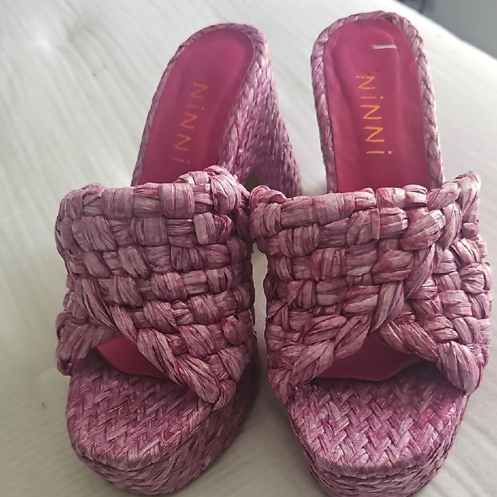 Nina Fuchsia Woven Mules